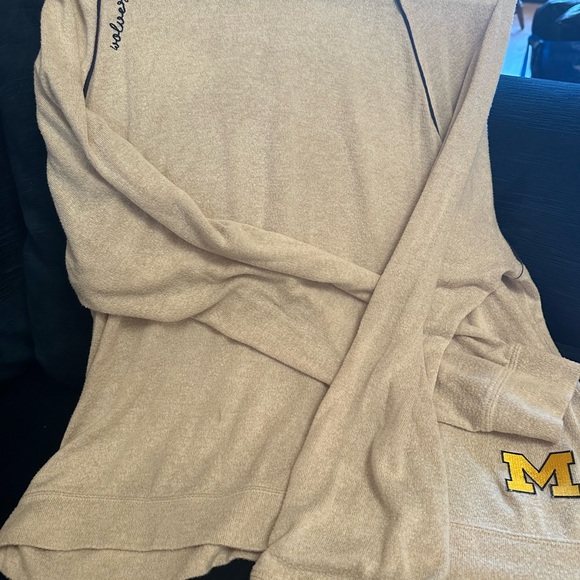 WEAR Erin Andrews wolverines Michigan sweater long sleeve top XL$120 - Picture 11 of 12
